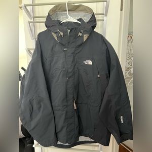 Men’s North face ski/snowboard jacket